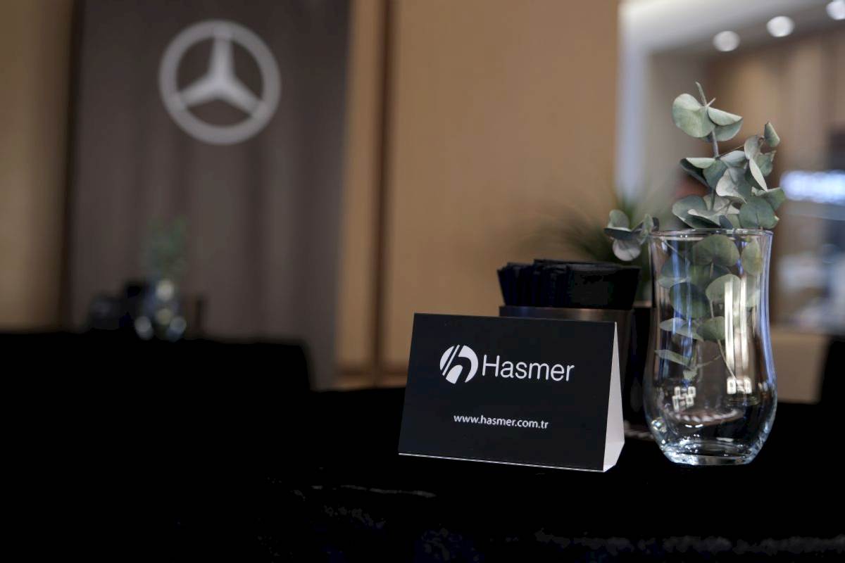 IWC Schaffhausen’in yüksek saatçilik geleneği ile Mercedes-Benz’in zamansız tasarımı aynı çizgide buluştu.