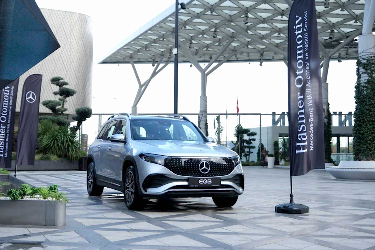 IWC Schaffhausen’in yüksek saatçilik geleneği ile Mercedes-Benz’in zamansız tasarımı aynı çizgide buluştu.