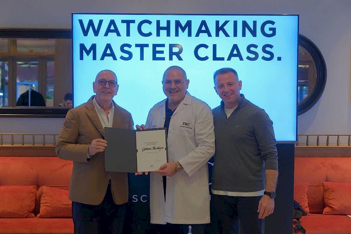 IWC Schaffhausen’in yüksek saatçilik geleneği ile Mercedes-Benz’in zamansız tasarımı aynı çizgide buluştu.