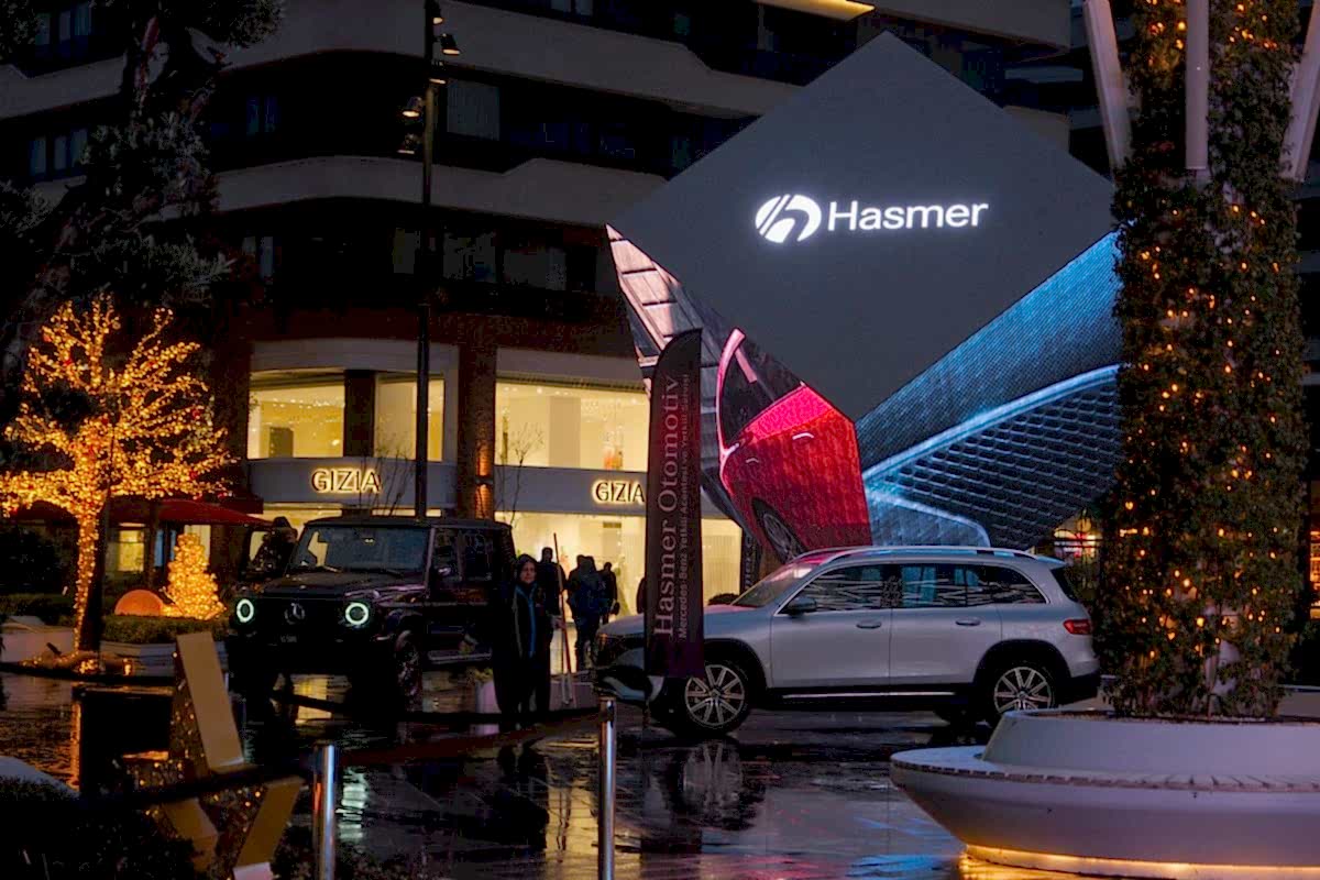 IWC Schaffhausen’in yüksek saatçilik geleneği ile Mercedes-Benz’in zamansız tasarımı aynı çizgide buluştu.